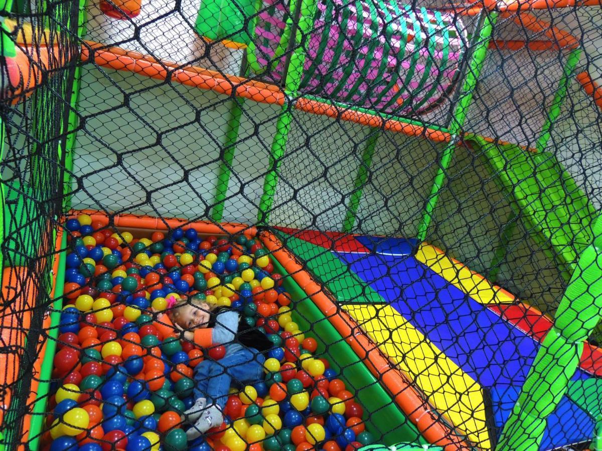 Hotel Recanto Dos Dinossauros 佩尼亚 外观 照片